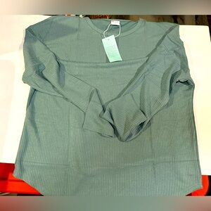 Women’s ribbed long sleeve top BNWT